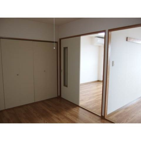リンピアかみわだの洋室