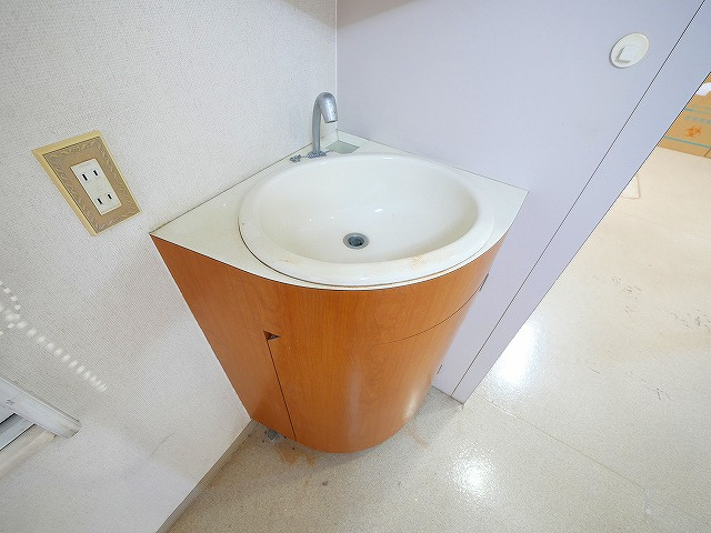 安田店舗・事務所の外観