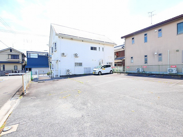 安田店舗・事務所の外観