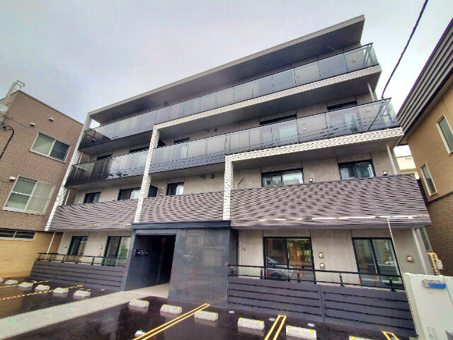 札幌市中央区南四条西２３丁目の賃貸マンション