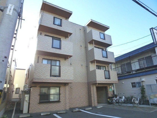 ラッフルズコート