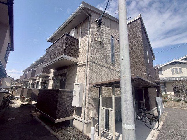 サンルージュ豊栄の外観