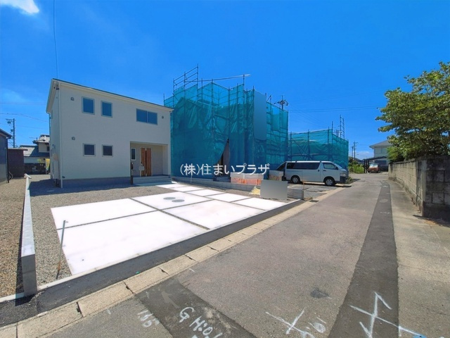 仲介手数料無料）一宮市北方町中屋敷第２・１号棟の前面道路含む現地写真|前面道路含む現地写真です