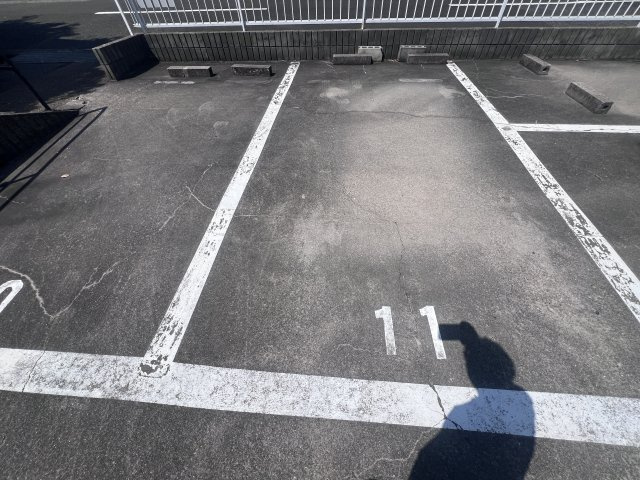 セジュール東落合の駐車場