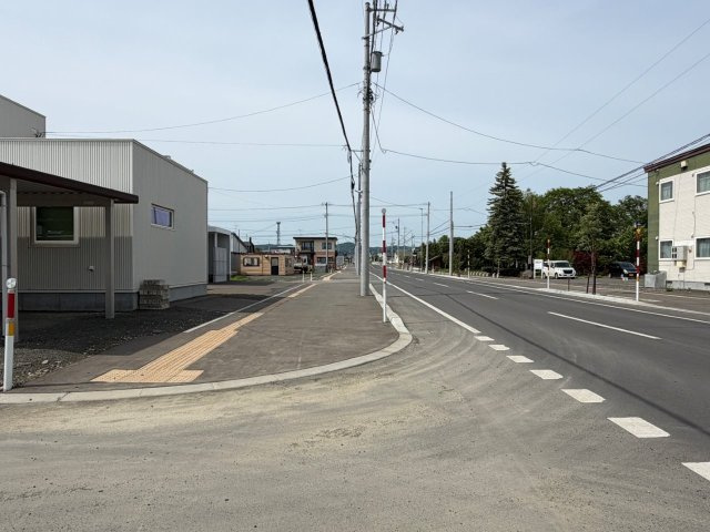 【前面道路含む現地写真】の画像