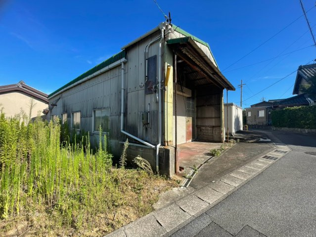 蒲郡市形原町貸倉庫の外観