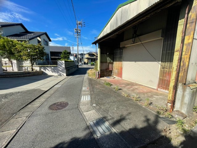 蒲郡市形原町貸倉庫の外観