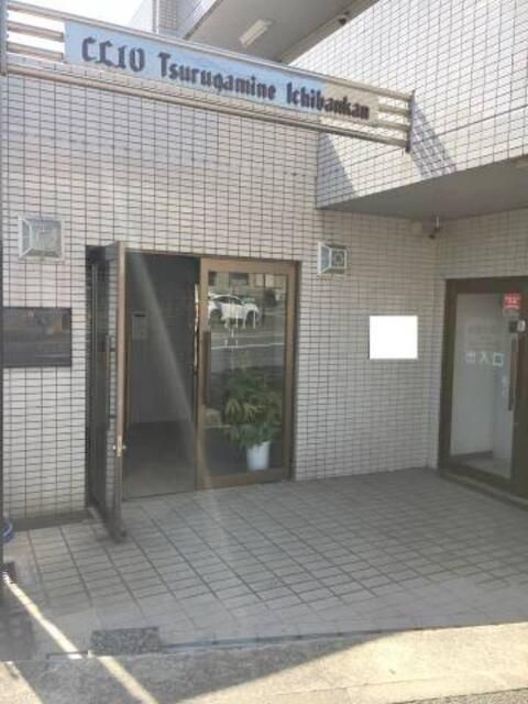 クリオ鶴ヶ峰壱番館のエントランス