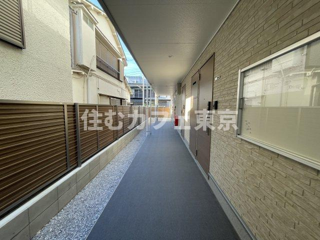 リブリ・西国立のロビー
