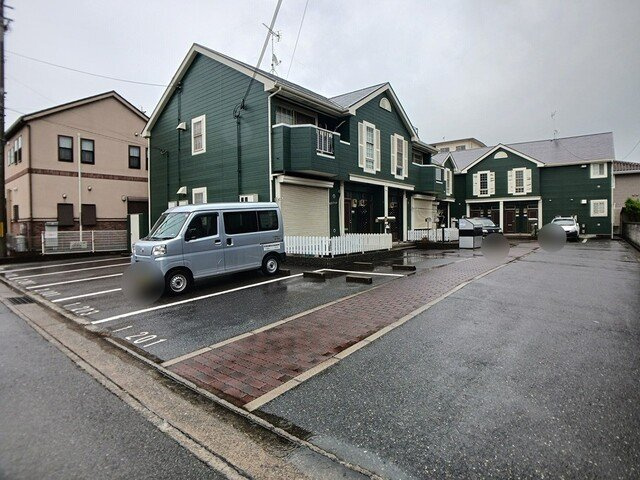 ハーブテラスⅠリーフの駐車場