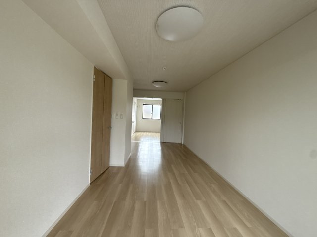 メゾングレーヌ東觜崎駅前Ｂの居間・リビング