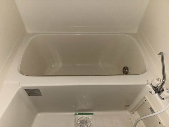 ソレイユ妻鹿の浴室