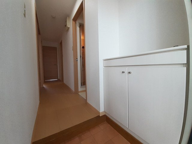 レジデンスＫ１の玄関