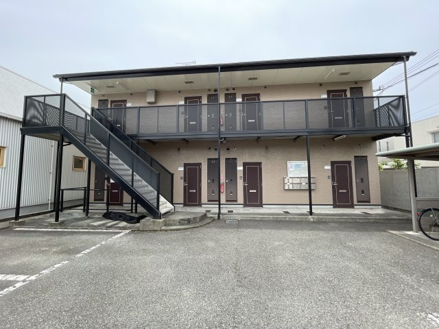 プレッソ新在家の外観