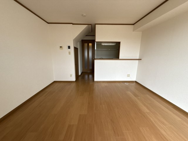 メゾン安田の居間・リビング