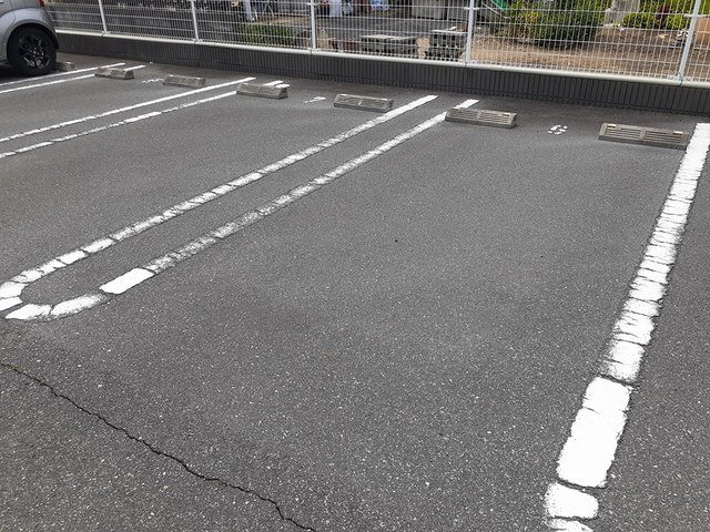 ノースリバー・Ｔの駐車場