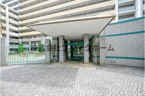 武蔵野市緑町２丁目の賃貸マンションのロビー