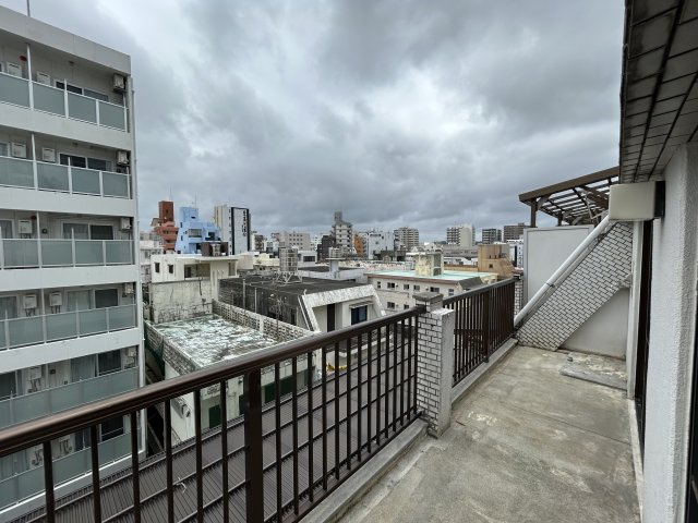 ローズマンション波之上