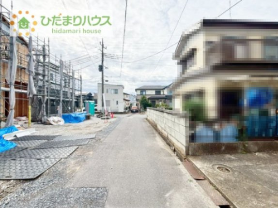 【前面道路含む現地写真】 | 土浦市中村南第11　新築戸建　1号棟