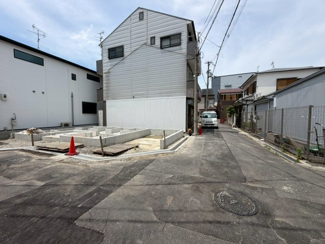 門真市千石西町の前面道路含む現地写真