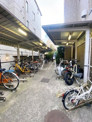 【その他共用部分】 | メゾンベール南麻布 | 駐輪場です。