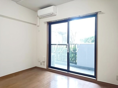 【居間・リビング】 | メゾンベール南麻布 | 洋室のお部屋です。