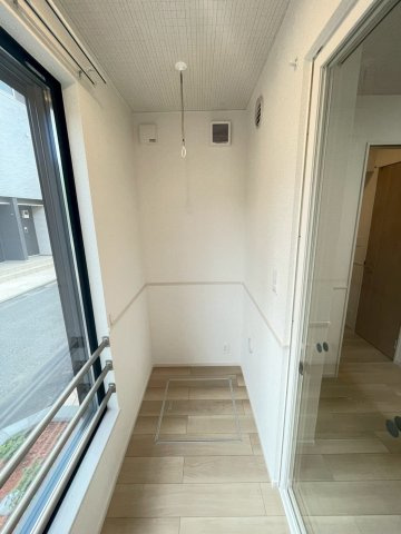 【バルコニー】