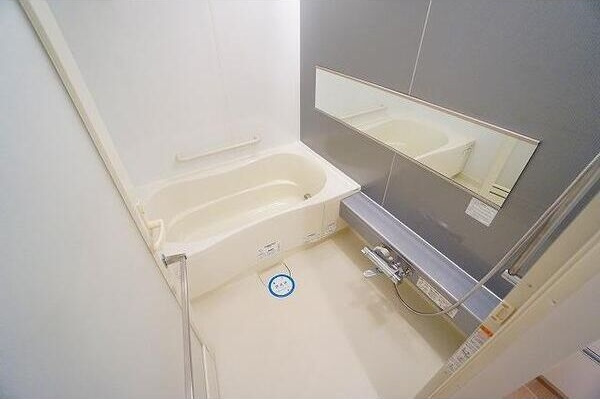 アーデンタワー新町の浴室