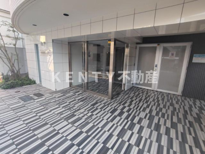 【エントランス】 | PREMIUM CUBE大森 | 建物の内部です
