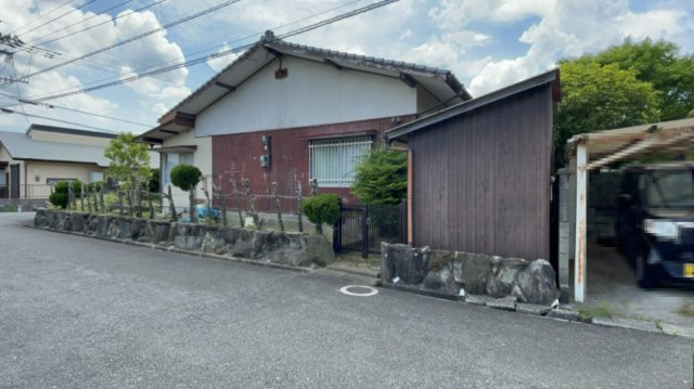 飯塚市柏の森　戸建の前面道路含む現地写真