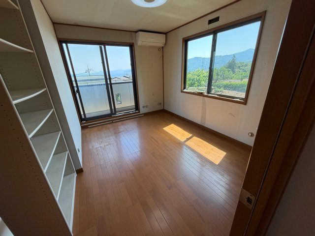 湯河原町　吉浜の洋室