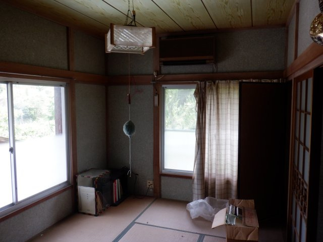 出野尾、戸建の和室