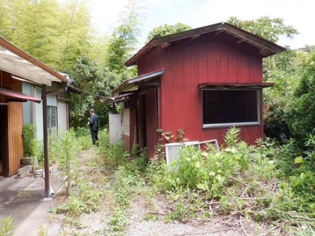 出野尾、戸建の庭