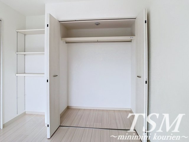 メゾンレヴナ木田町の収納