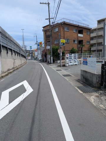 尼崎市常松　売土地の前面道路含む現地写真