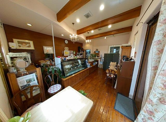 富士宮市城北町の店付住宅| 