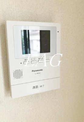 【セキュリティ】 | セイスタンツェ | モニター付きインターホンです。