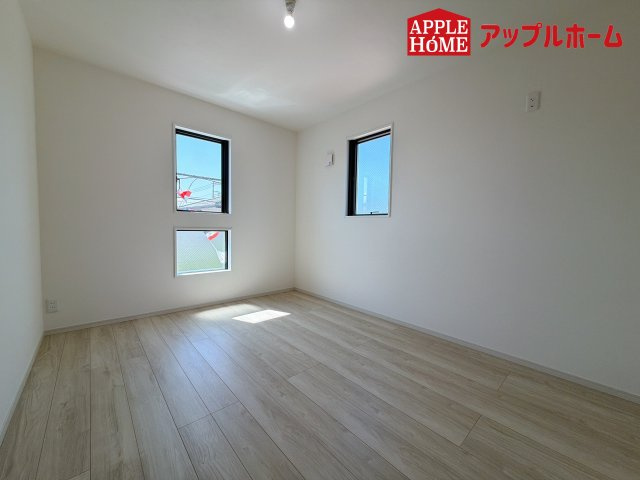 さいたま市北区日進町1期の洋室|居室は全室収納あり！たっぷりある収納活用でお部屋もキレイを保てます♪