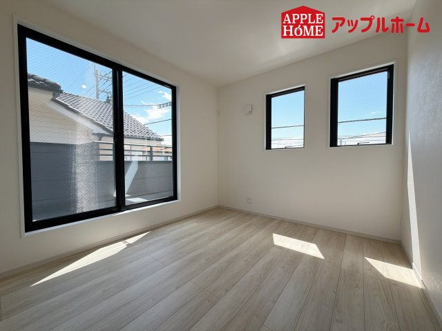 さいたま市北区日進町1期の洋室|居室は全室収納あり！たっぷりある収納活用でお部屋もキレイを保てます♪