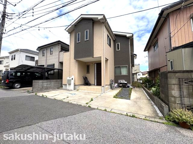 大和田新田　中古戸建の外観|2019年建築　４LDK　カースペース２台（車種によります。）