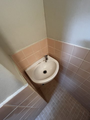 田中町住宅1号棟の洗面所
