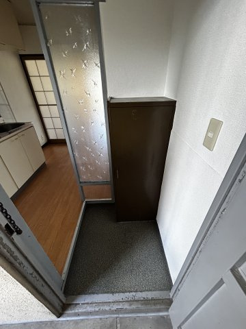 田中町住宅1号棟の玄関