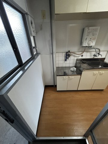 田中町住宅1号棟のキッチン