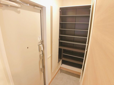【玄関】 | トレンタ氷室【名古屋市賃貸・宅配ボックス】