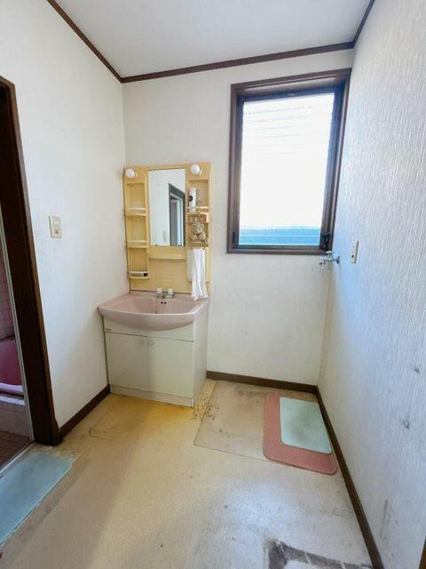 富士市伝法の中古一戸建|【洗面所】 