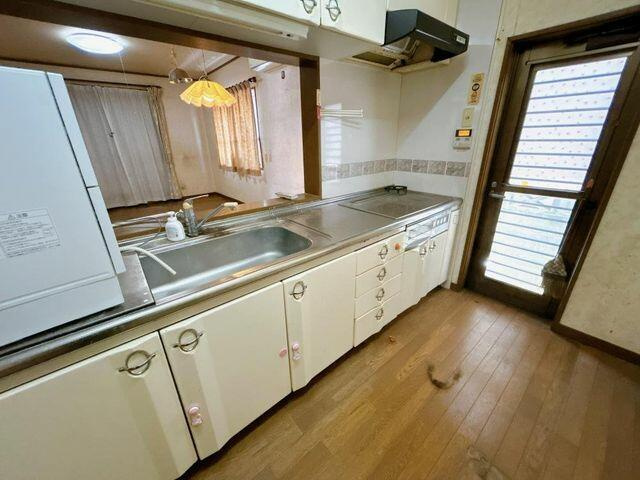 富士市伝法の中古一戸建|【キッチン】 