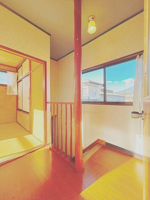 富士市入山瀬の中古一戸建|２階廊下 
