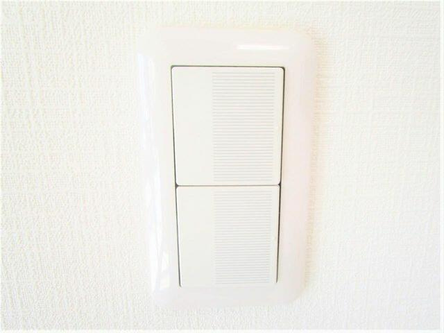 富士市入山瀬の中古一戸建|照明スイッチは全てワイドタイ… 