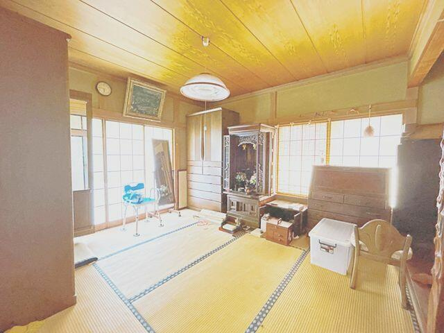 富士宮市万野原新田の中古一戸建|【１階８帖和室】 