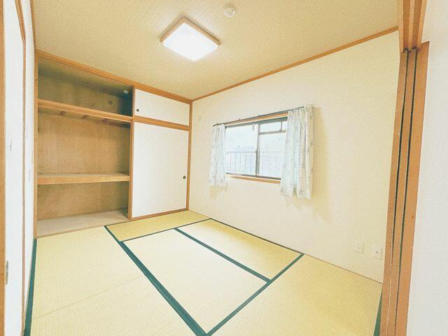 富士宮市小泉の中古マンション|和室６帖 